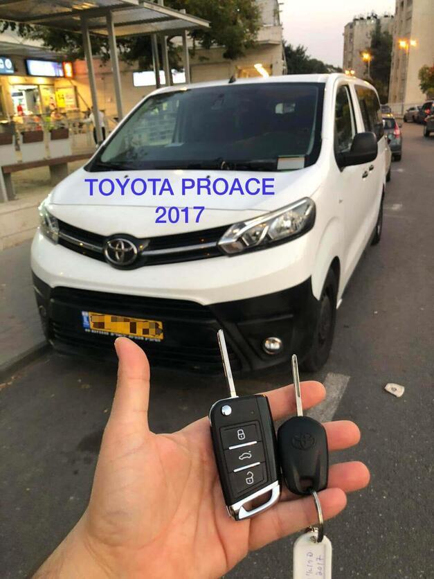 toyota_proace