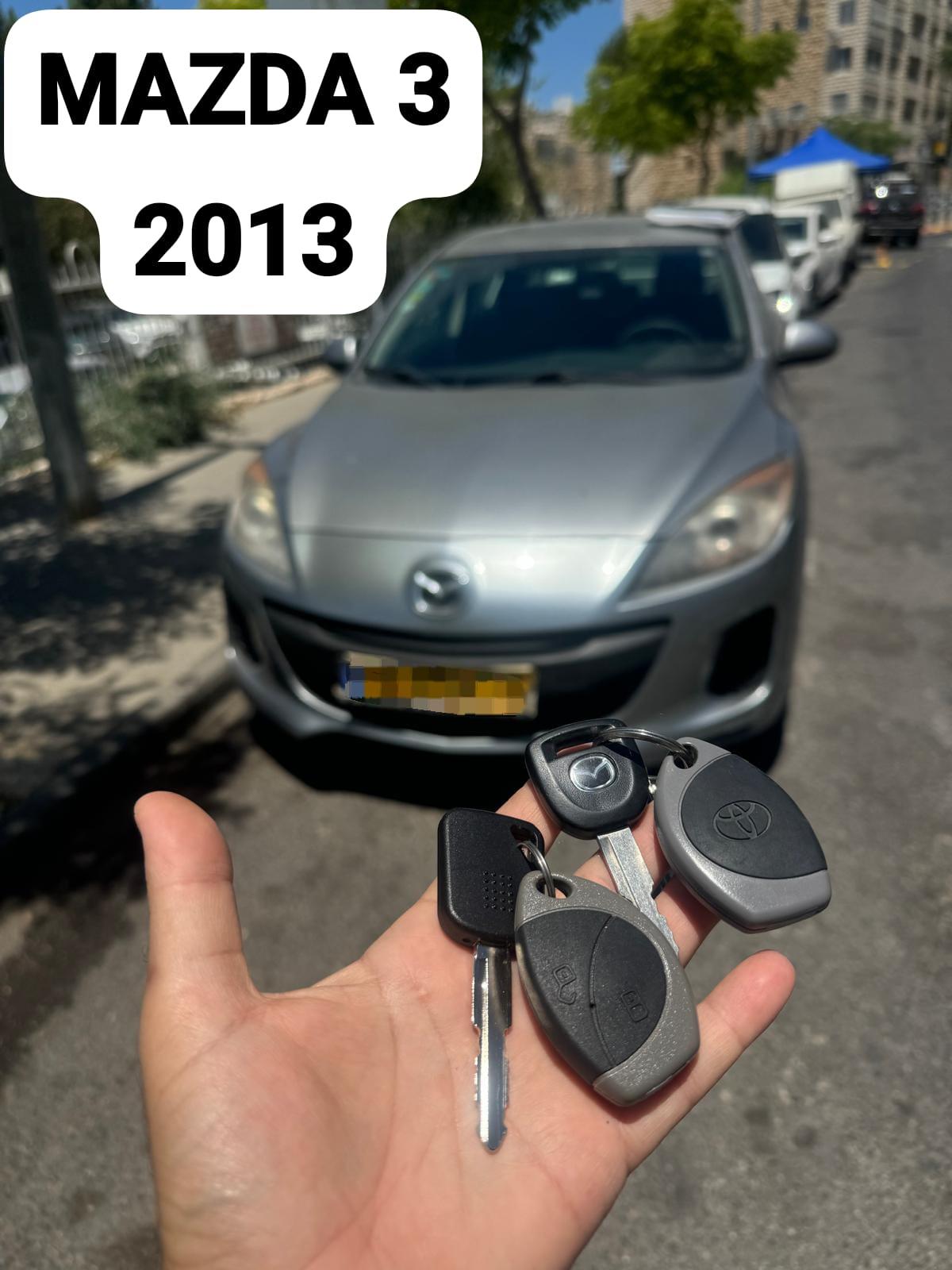 mazda_ 3 