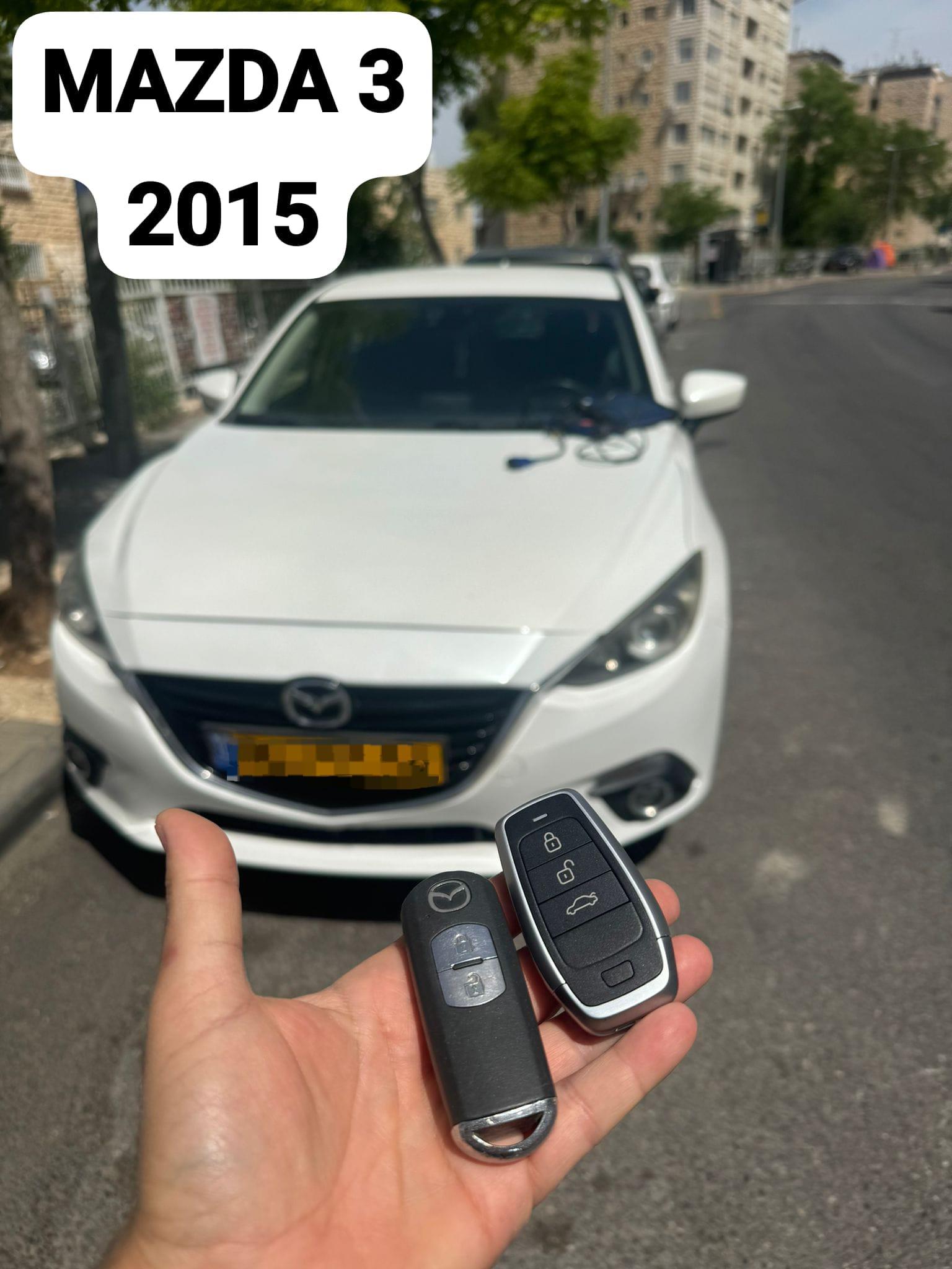 mazda_ 3 