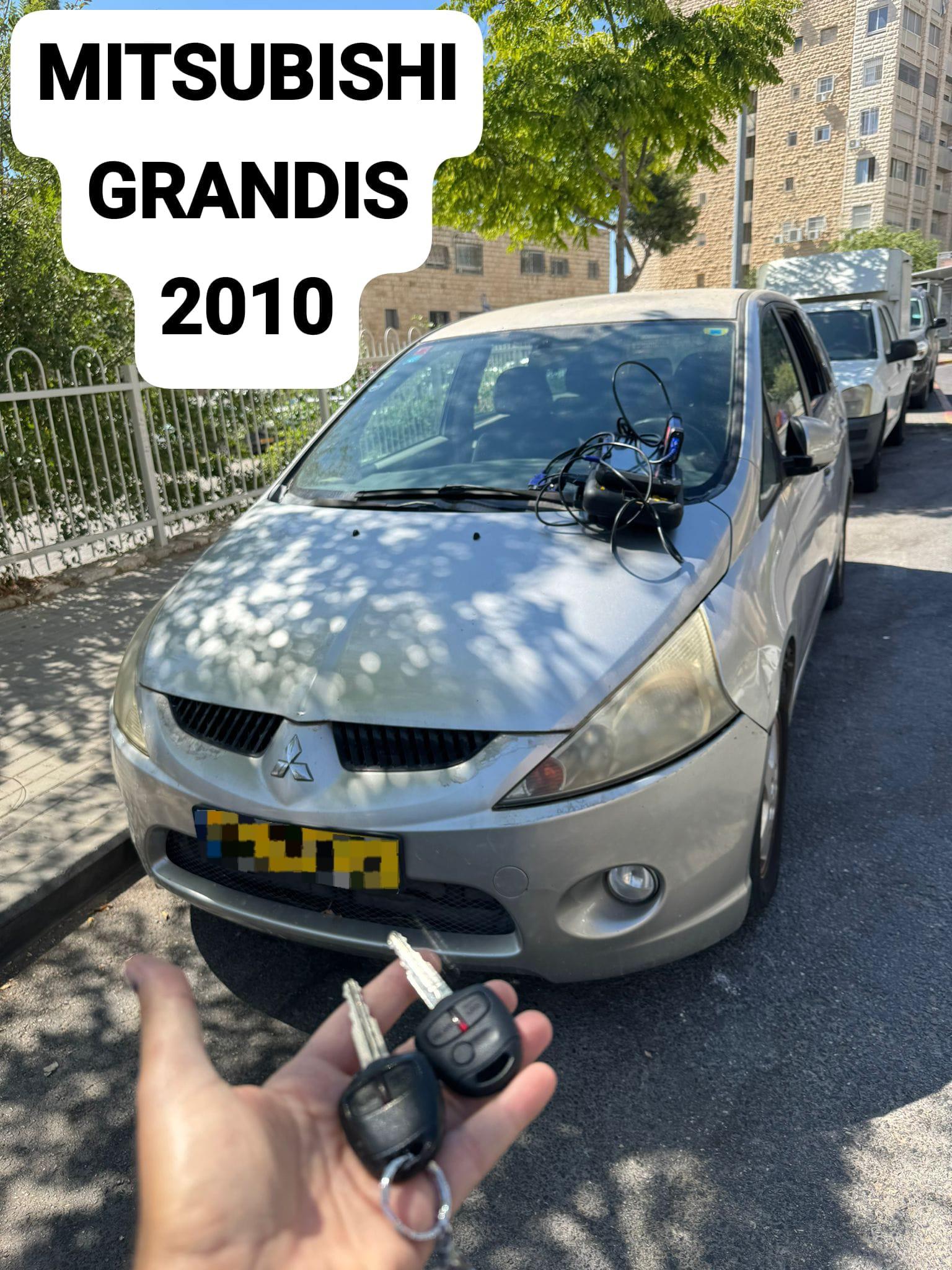 mitsubishi_grandis