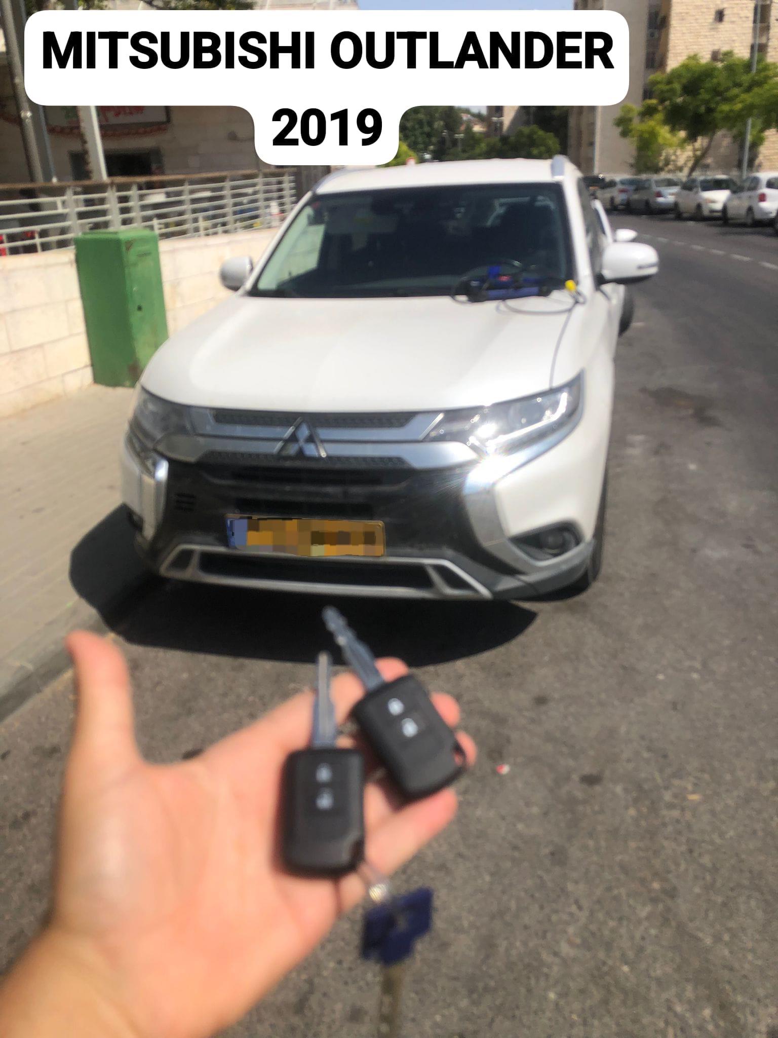 mitsubishi_ outlander 