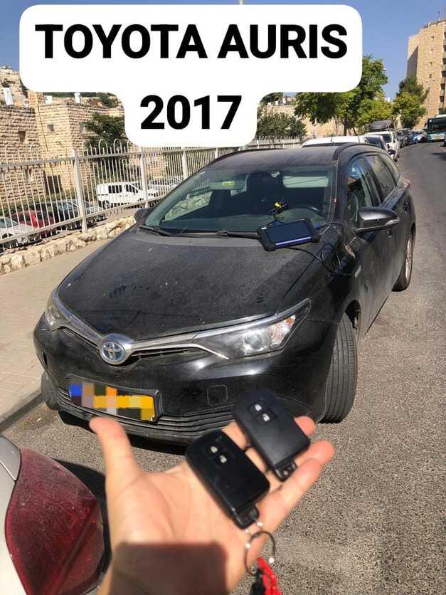 toyota_auris
