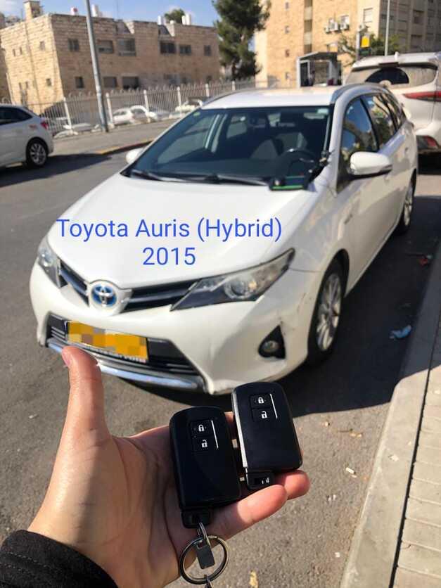 toyota_auris