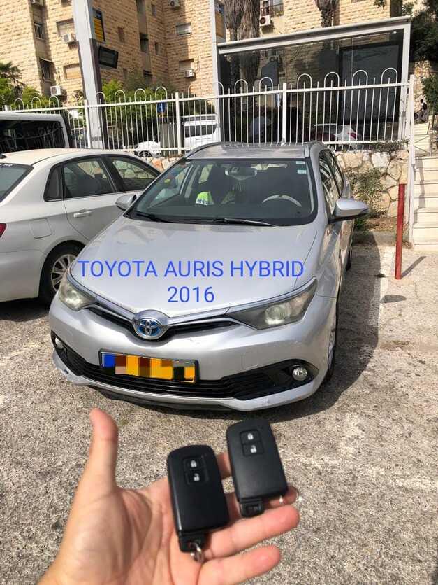 toyota_auris