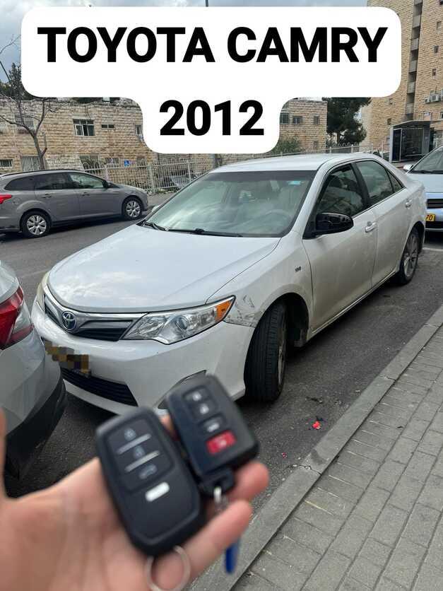 toyota_CAMRY
