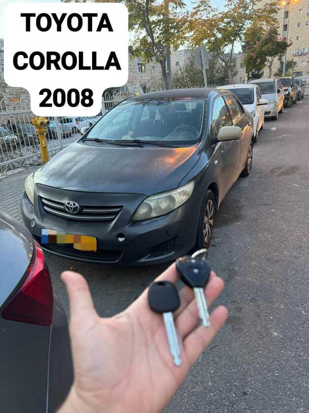  toyota_corolla 