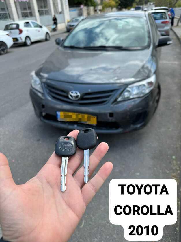  toyota_corolla 
