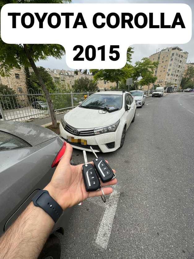  toyota_corolla 