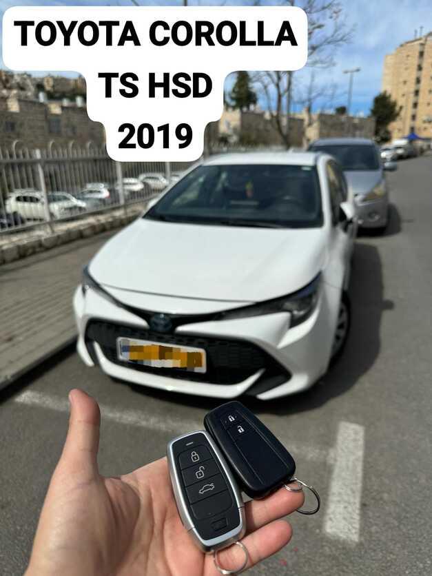  toyota_corolla 