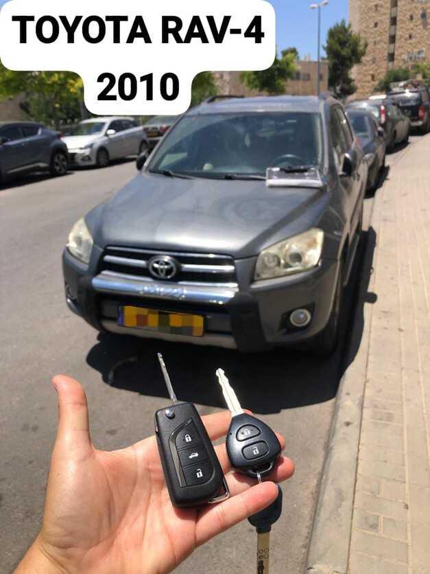  toyota_rav_4
