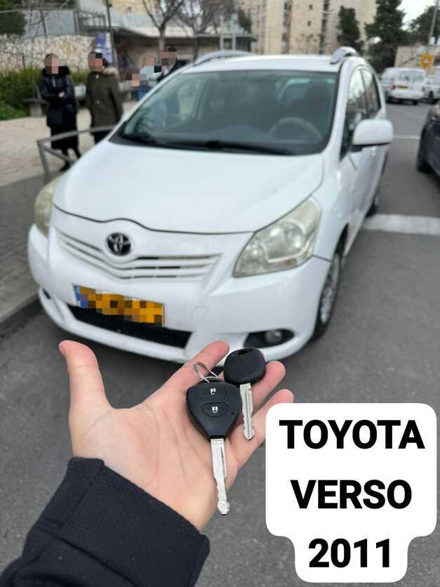  toyota_verso