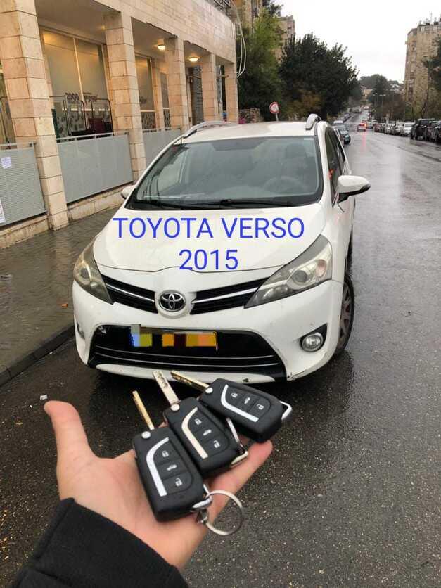 toyota_verso 
